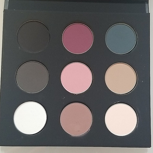 Make Up For Ever - Picture 3 of 3